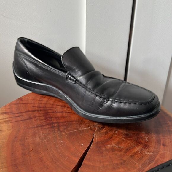 Tod’s Driving Loafers - Picture 9 of 12